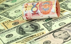 工行合肥蜀山支行员工迅速清点了1万多枚硬币，解决了客户的担忧，获得了好评
